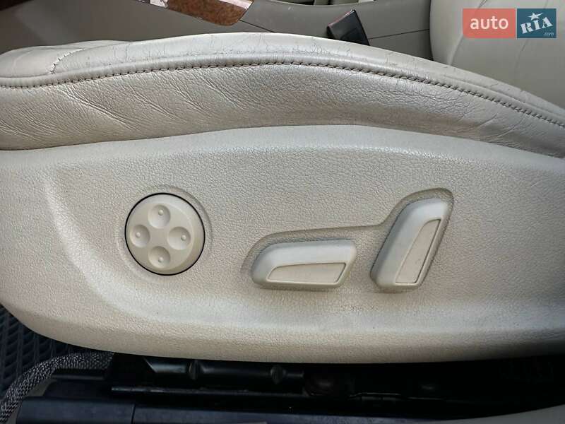 Седан Audi A4 2011 в Киеве