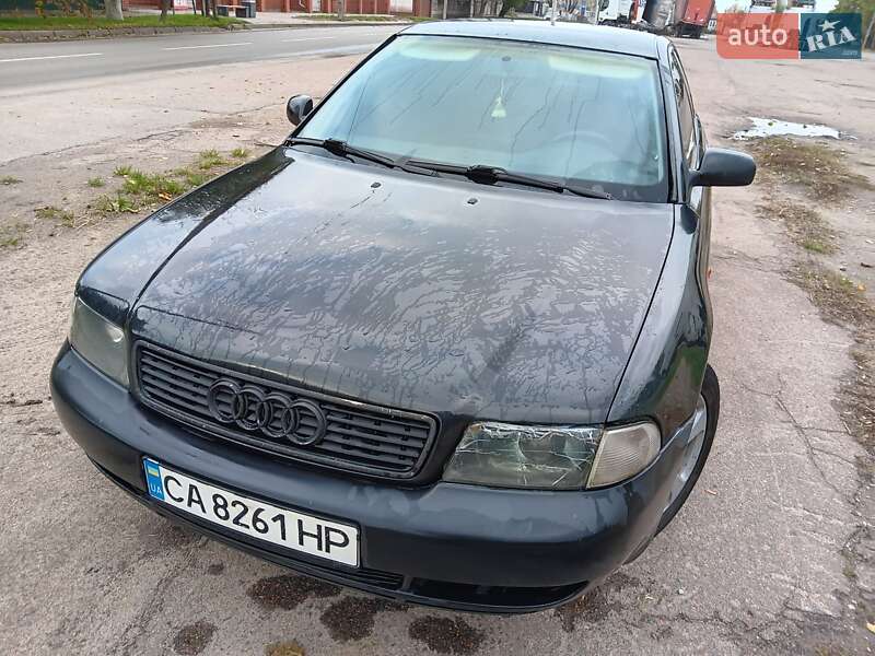 Седан Audi A4 1997 в Черкассах