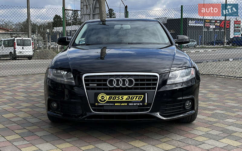 Седан Audi A4 2010 в Стрию