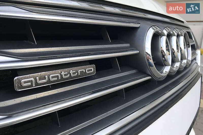 Универсал Audi A4 2017 в Киеве