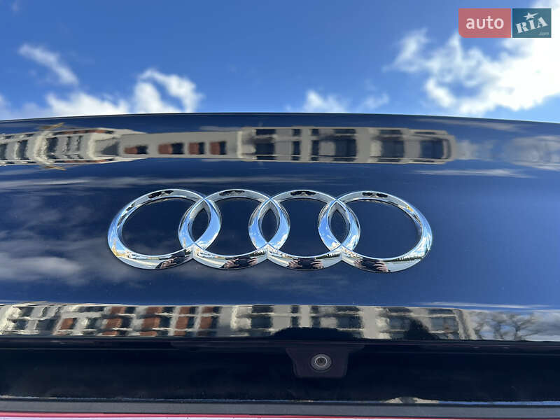 Седан Audi A4 2018 в Самборе