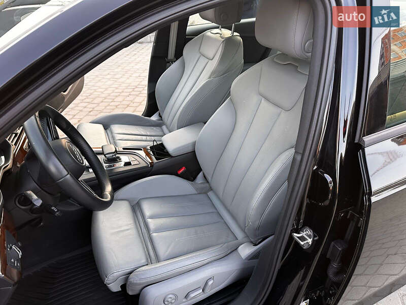 Седан Audi A4 2017 в Львові