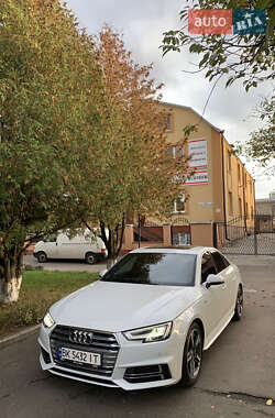 Седан Audi A4 2017 в Ровно