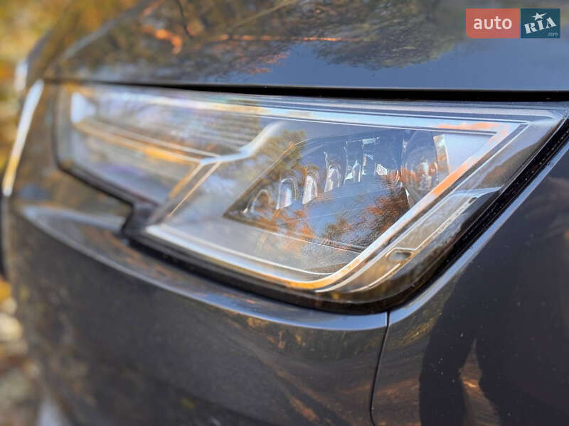 Седан Audi A4 2017 в Киеве фото 45 Седан Audi A4 2017 в Киеве