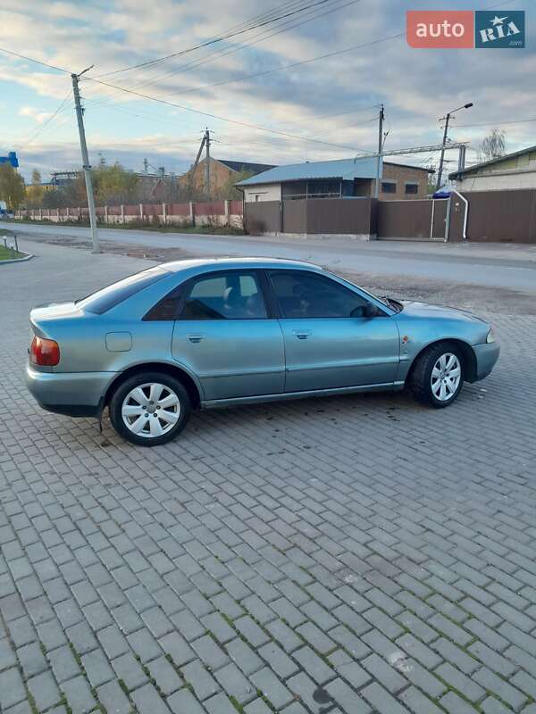 Седан Audi A4 1996 в Вінниці