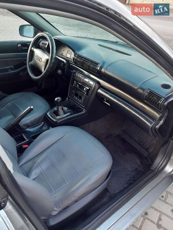 Седан Audi A4 1996 в Вінниці