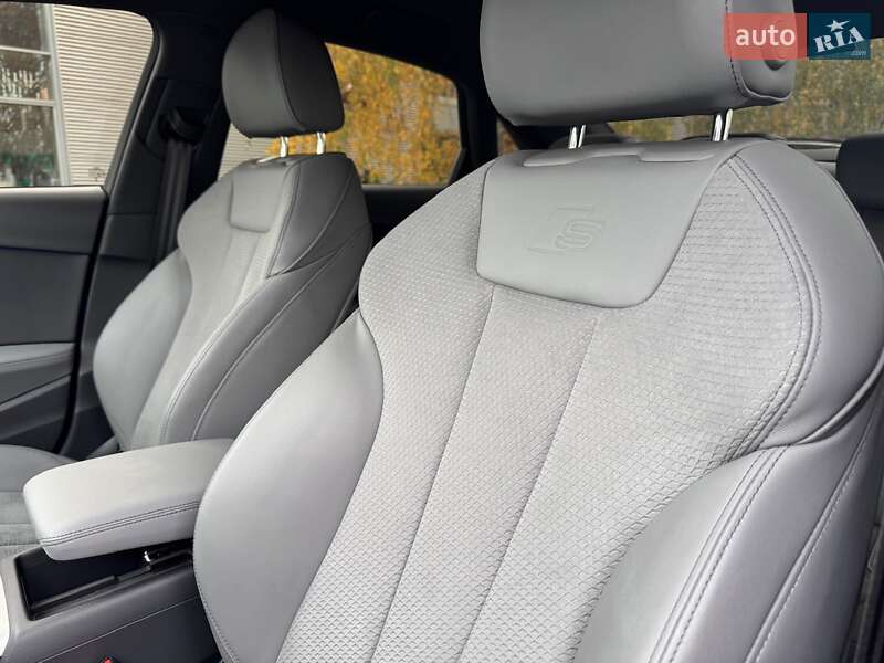 Седан Audi A4 2023 в Києві фото 31 Седан Audi A4 2023 в Києві