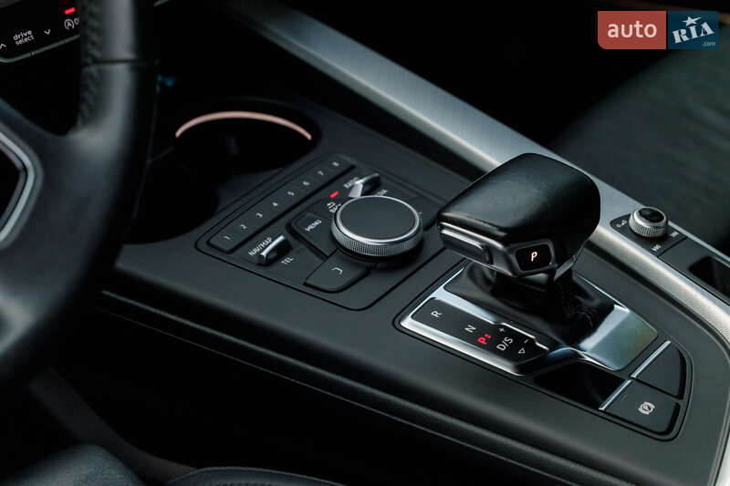 Седан Audi A4 2017 в Івано-Франківську