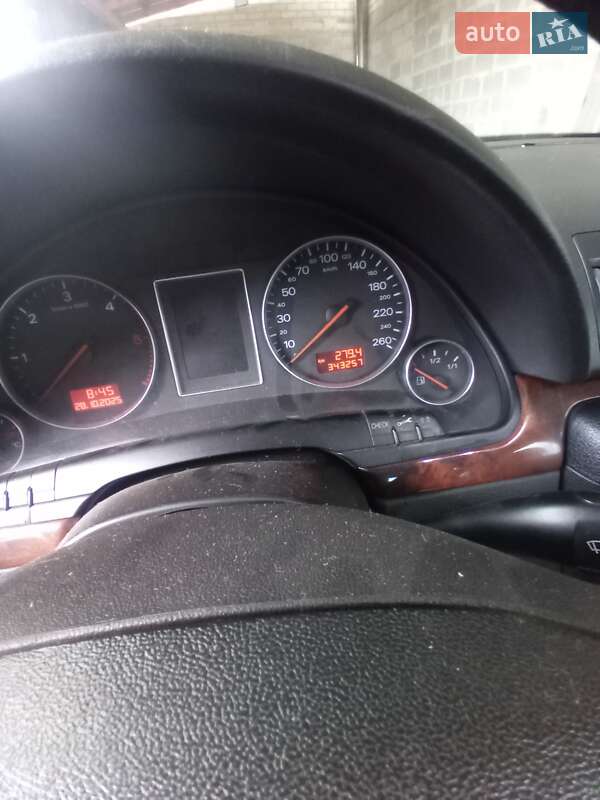 Седан Audi A4 2002 в Петропавловке фото 4 Седан Audi A4 2002 в Петропавловке