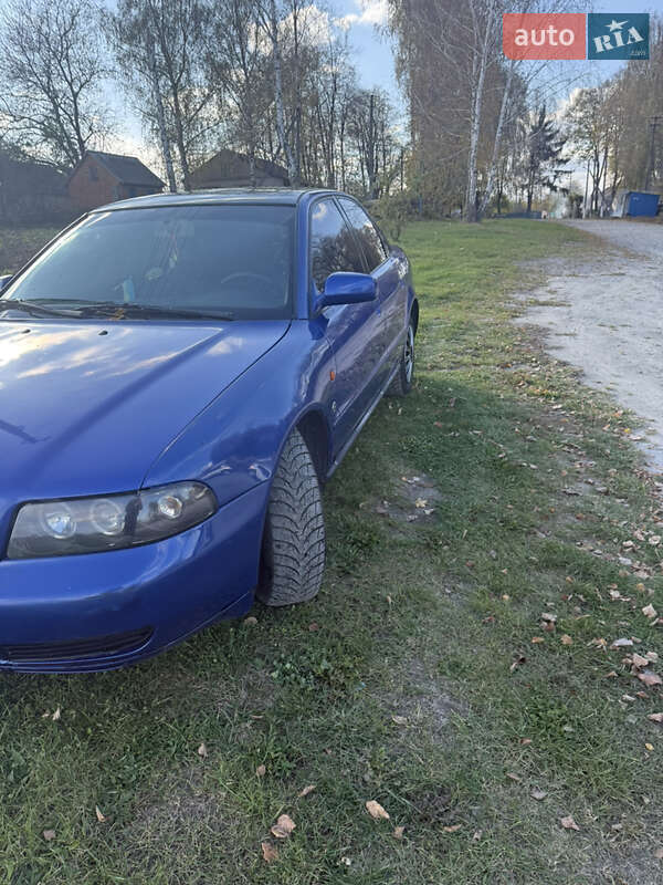 Седан Audi A4 1995 в Звягеле фото 3 Седан Audi A4 1995 в Звягеле
