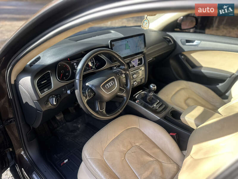 Седан Audi A4 2012 в Киеве фото 10 Седан Audi A4 2012 в Киеве
