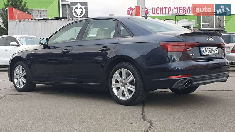 Седан Audi A4 2018 в Киеве
