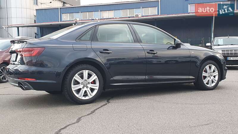 Седан Audi A4 2018 в Киеве