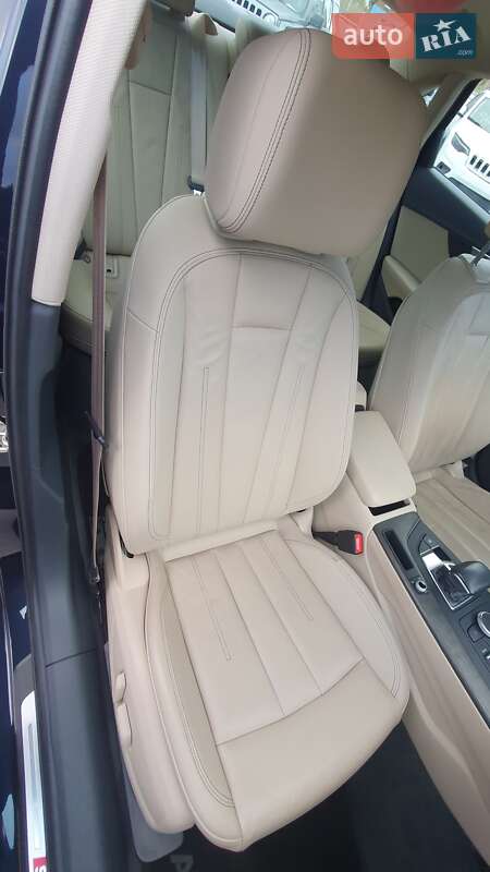 Седан Audi A4 2018 в Киеве