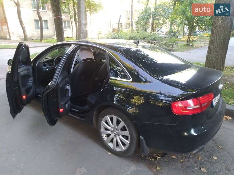 Седан Audi A4 2013 в Харкові