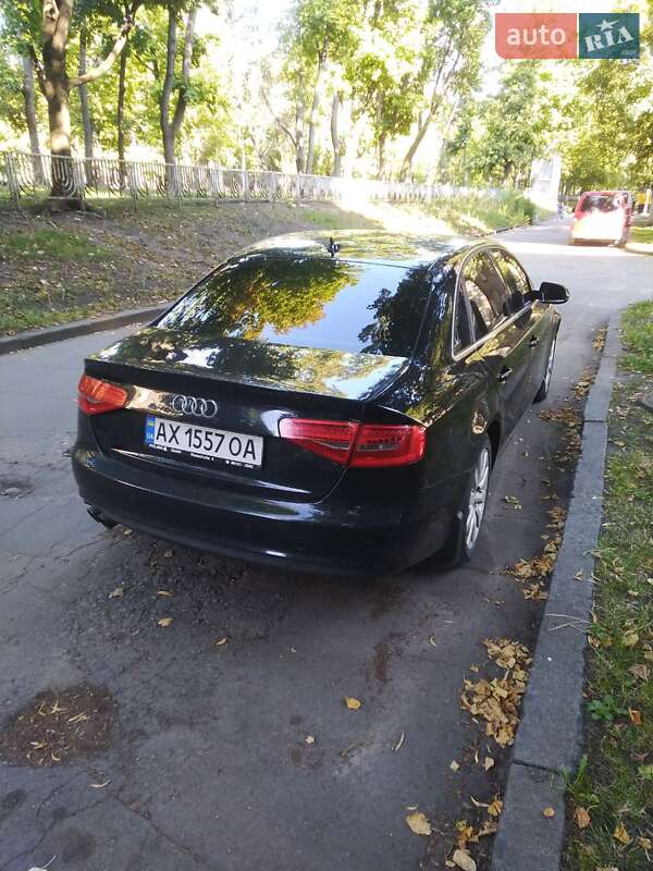 Седан Audi A4 2013 в Харкові