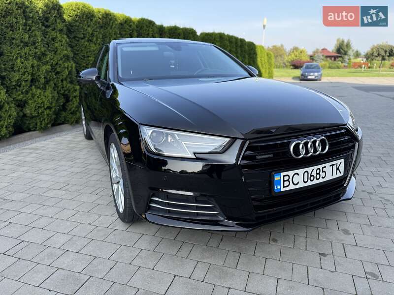 Седан Audi A4 2016 в Львове