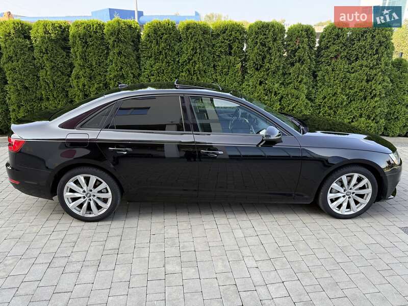 Седан Audi A4 2016 в Львове
