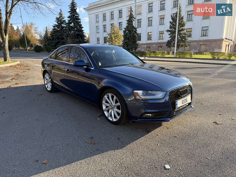 Седан Audi A4 2013 в Краматорську