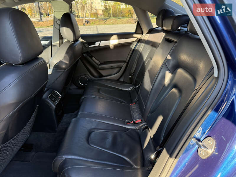 Седан Audi A4 2013 в Краматорську