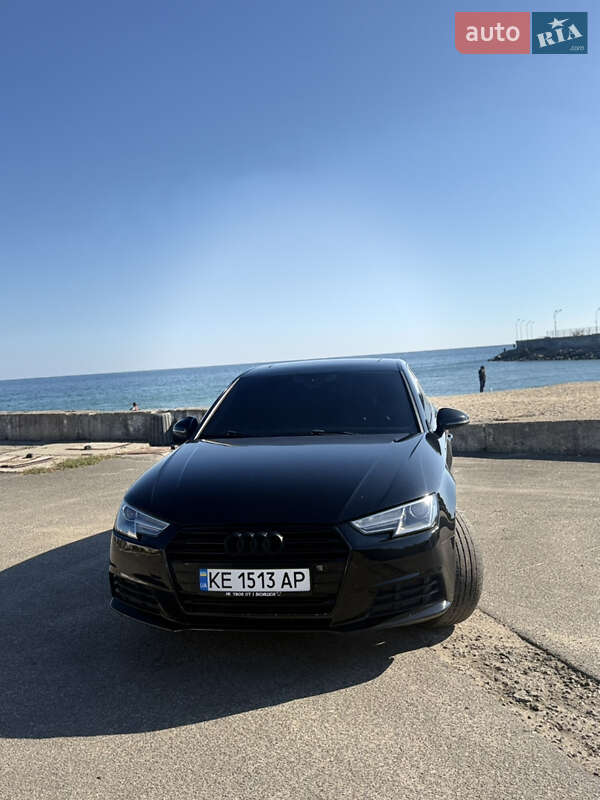 Седан Audi A4 2017 в Кривом Роге
