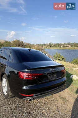 Седан Audi A4 2017 в Кривому Розі
