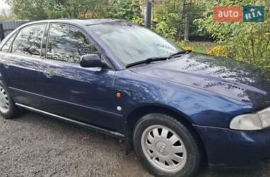 Седан Audi A4 1995 в Каменец-Подольском
