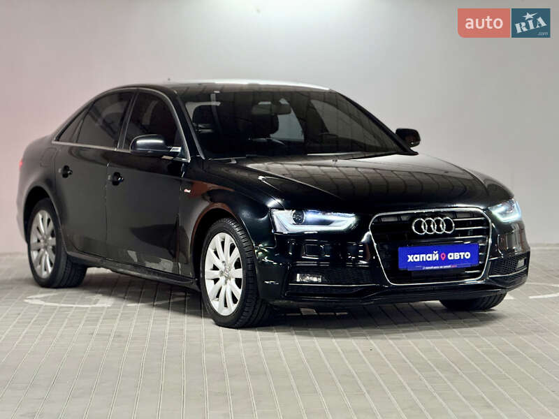 Седан Audi A4 2014 в Києві