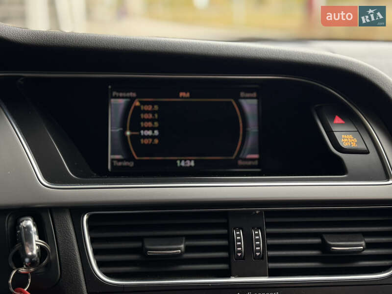 Седан Audi A4 2014 в Києві