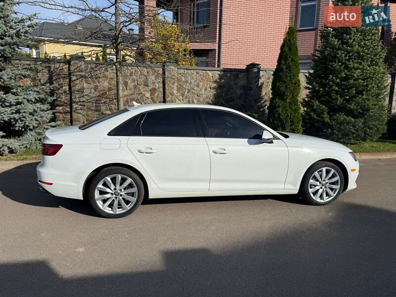 Седан Audi A4 2017 в Києві