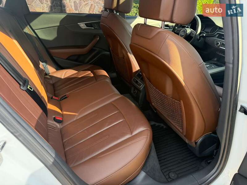 Седан Audi A4 2017 в Києві