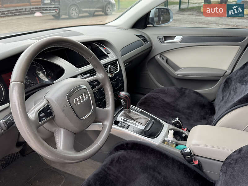 Седан Audi A4 2009 в Прилуках