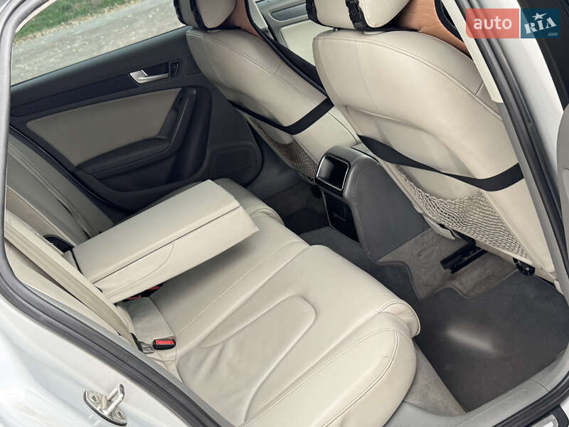 Седан Audi A4 2009 в Прилуках