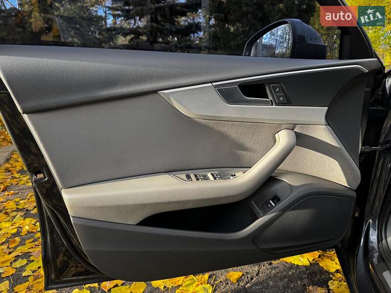 Універсал Audi A4 2016 в Києві фото 12 Універсал Audi A4 2016 в Києві