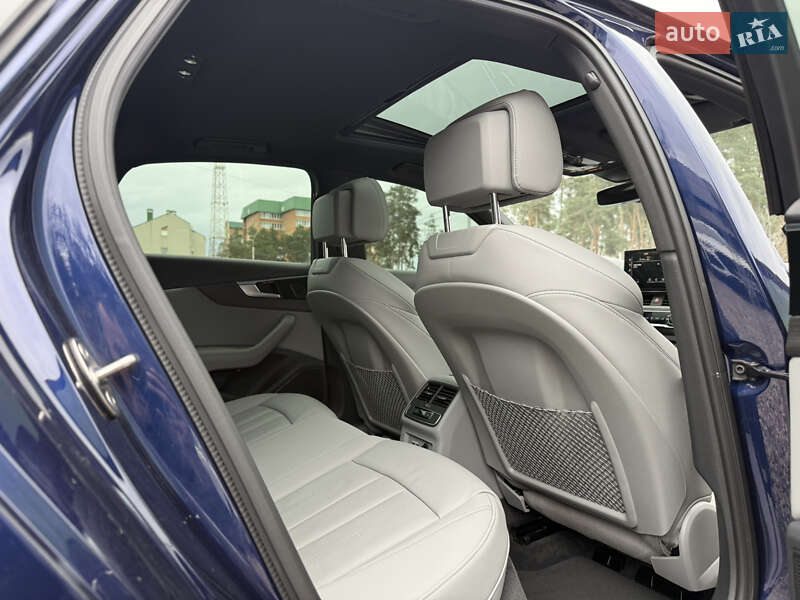 Седан Audi A4 2021 в Києві