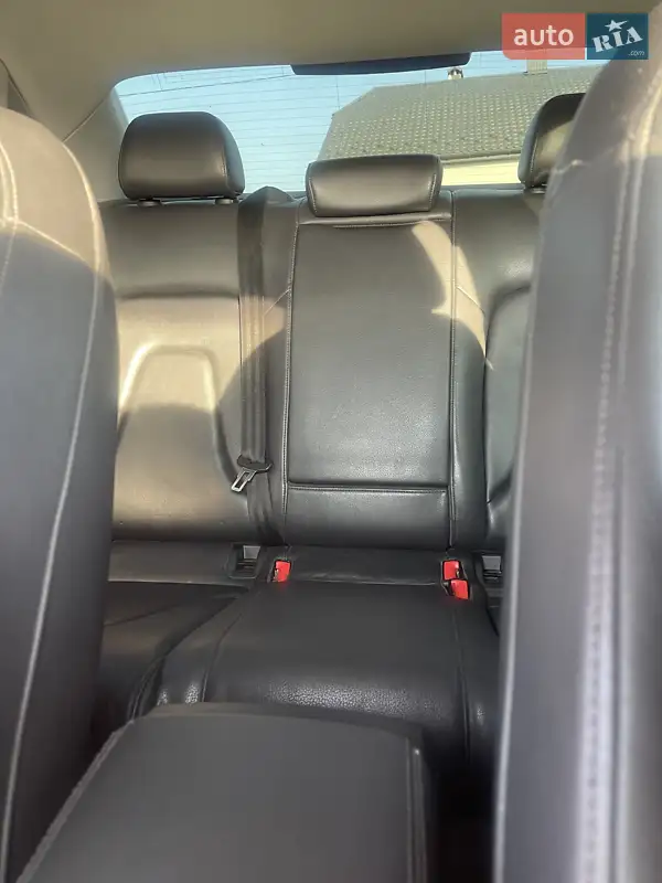 Audi A4 2014 VIN WAUFFAFL8FN026077 фото оголошення 12 з 56
