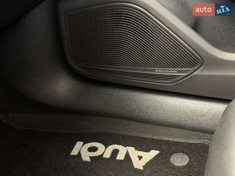 Седан Audi A4 2023 в Одессе