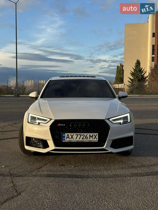 Седан Audi A4 2017 в Харькове фото Седан Audi A4 2017 в Харькове