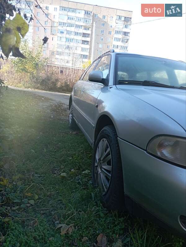 Универсал Audi A4 1998 в Калиновке