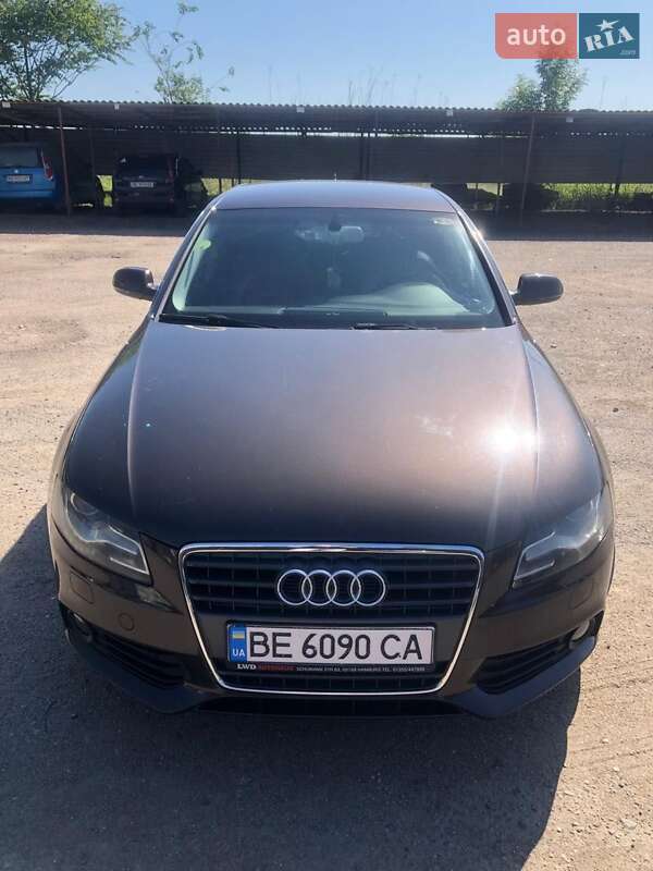 Седан Audi A4 2011 в Киеве