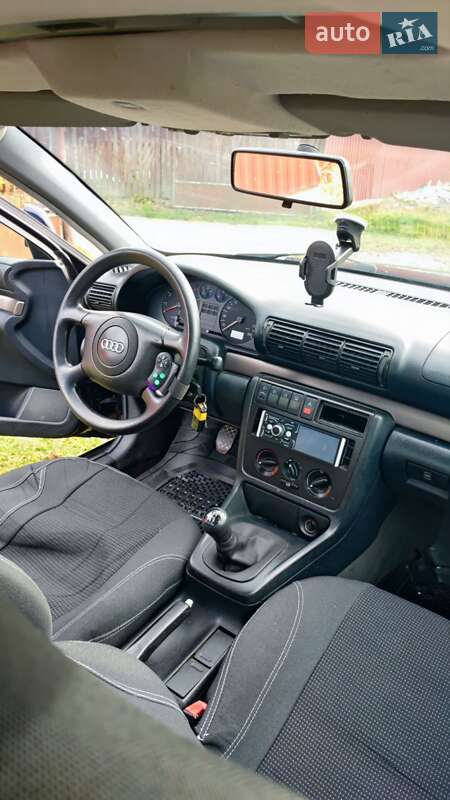 Седан Audi A4 1998 в Яворове фото 3 Седан Audi A4 1998 в Яворове