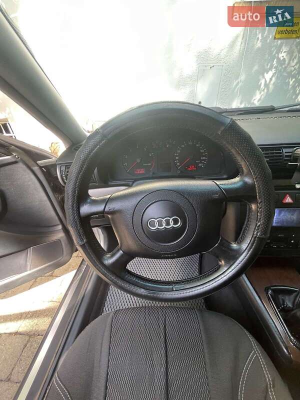 Універсал Audi A4 2000 в Києві