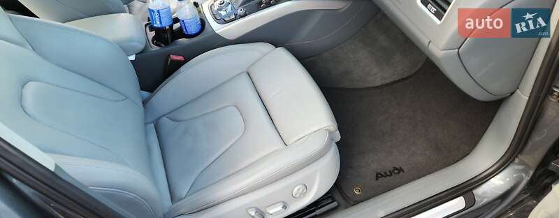 Седан Audi A4 2014 в Києві