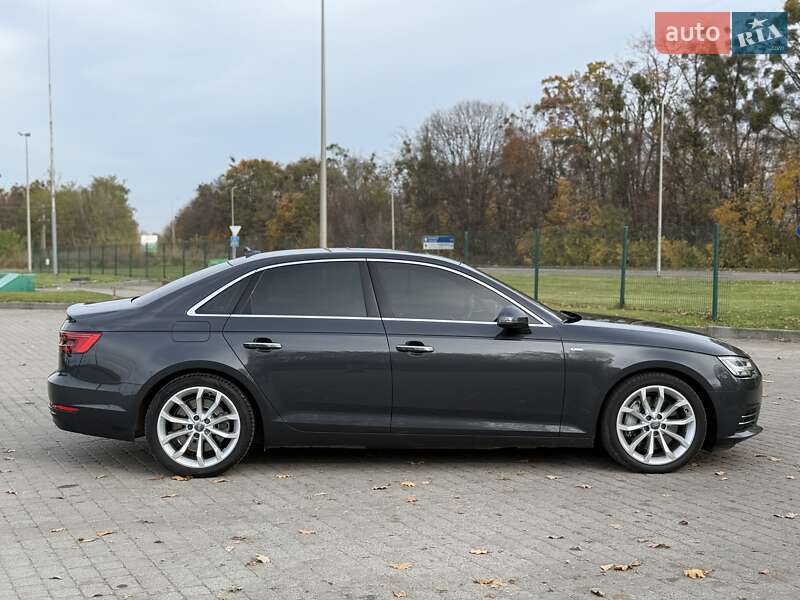 Седан Audi A4 2016 в Радивиліві