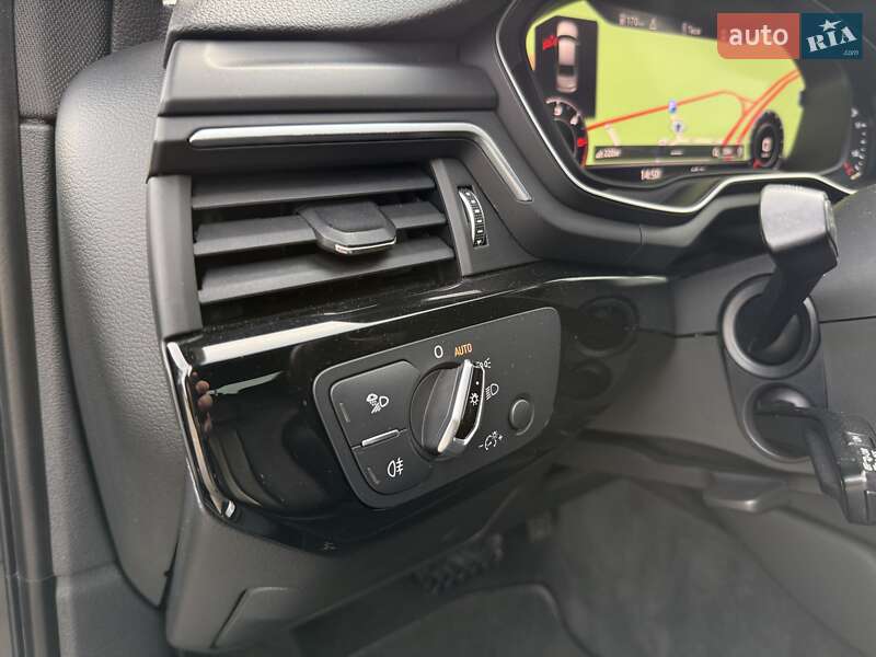 Седан Audi A4 2016 в Радивиліві