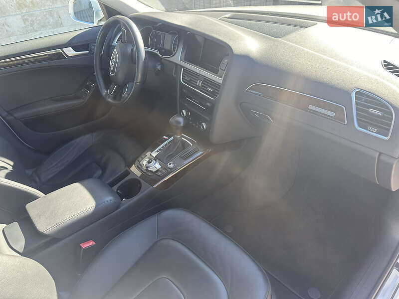 Седан Audi A4 2014 в Одессе