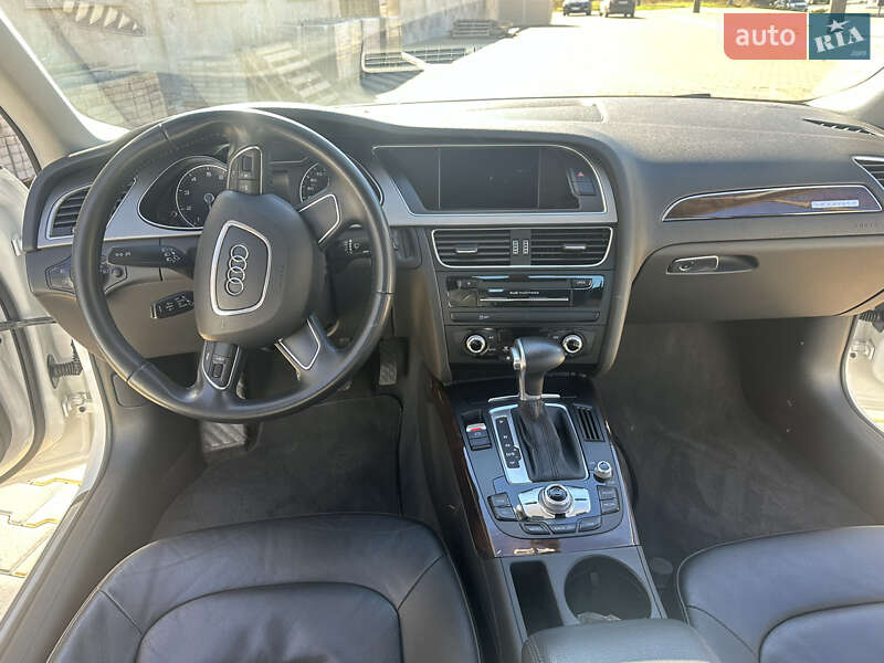 Седан Audi A4 2014 в Одессе