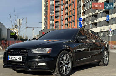 Седан Audi A4 2015 в Киеве