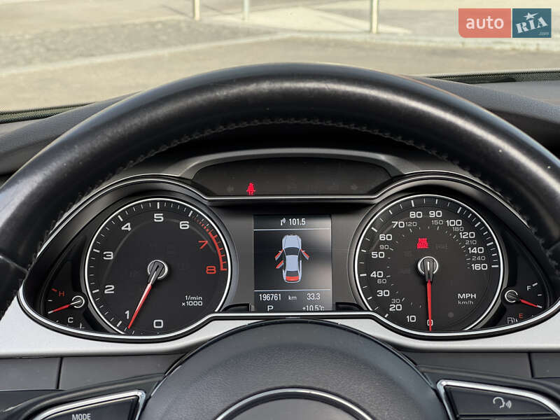 Седан Audi A4 2015 в Киеве