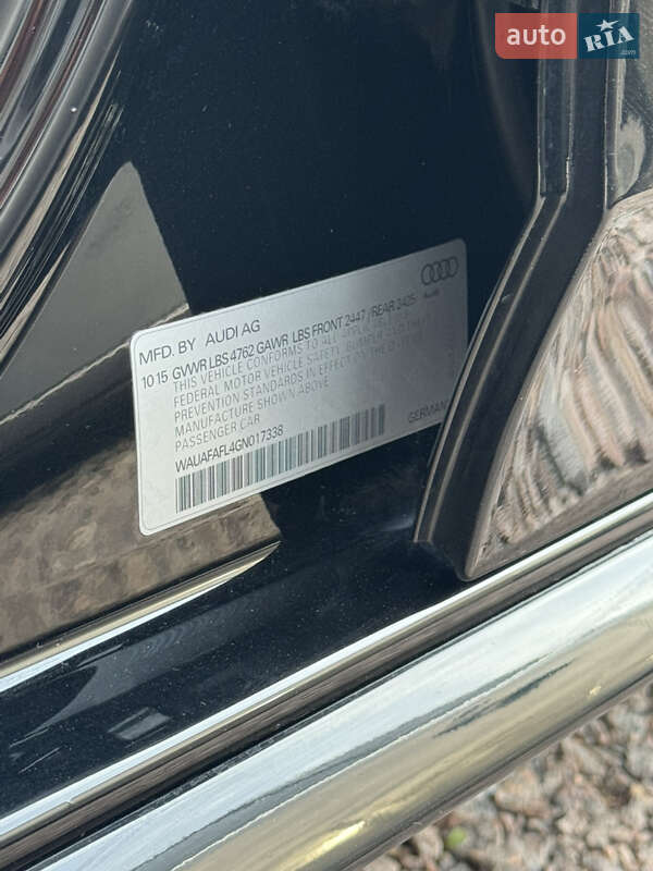 Седан Audi A4 2015 в Киеве